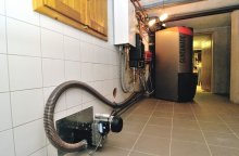 Pohled na motor šneku peletkovny